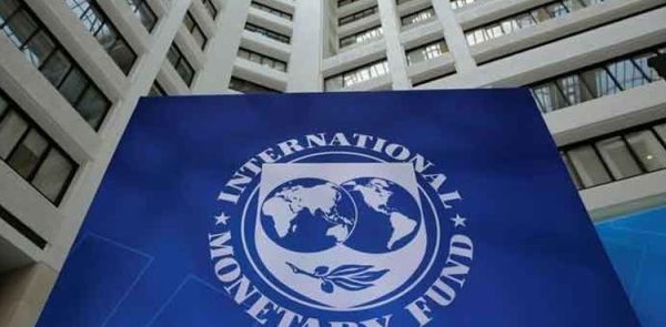 МВФ настоява Украйна да девалвира националната си валута