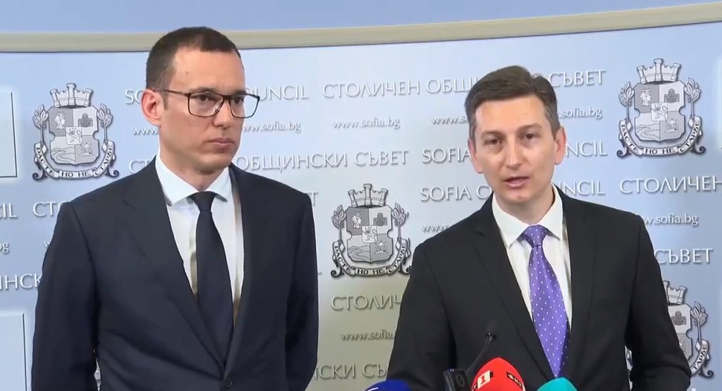 Зам.-кметът на София по финансите: Ще се намери вариант за нормалното събиране на боклука