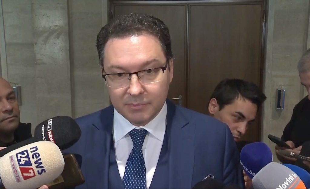 Даниел Митов освободи заместник-директора на ГДБОП Калин Литов