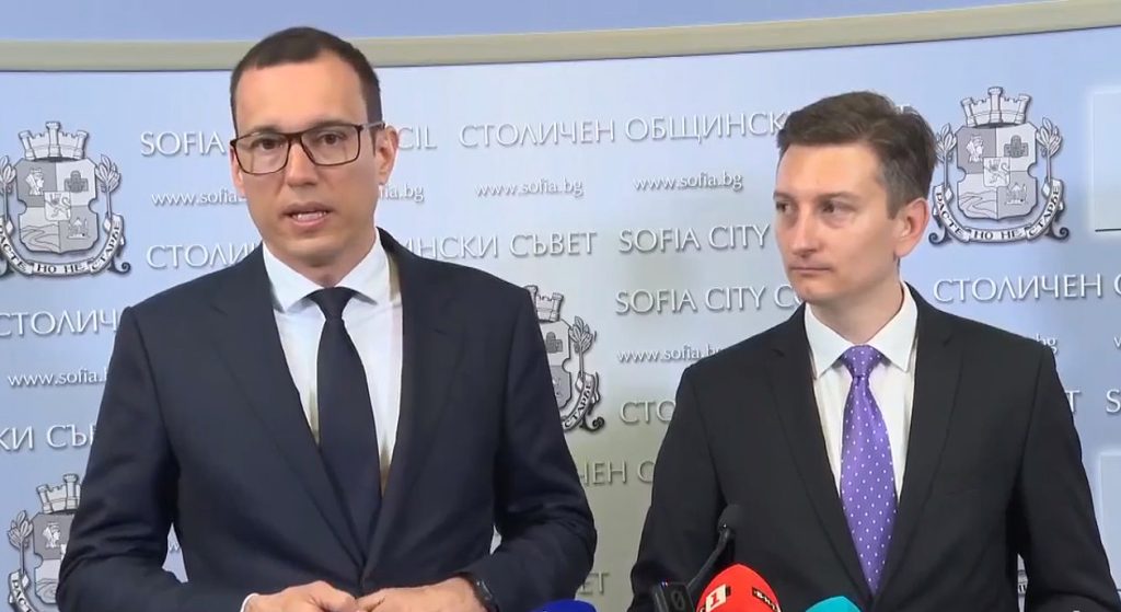 Васил Терзиев, кмет на София, Иван Василев, зам.-кмет по финанси и здравеопазване, Столичен общински съвет, Столична община
