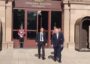 служебният премиер