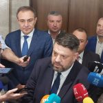 БСП ще внесе промени в Конституцията, които да не ограничават Радев за служебните кабинети