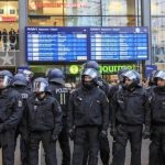 Полицейска охрана за зрителите на отменения мач Германия-Холандия