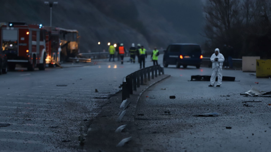 опожарен автобус