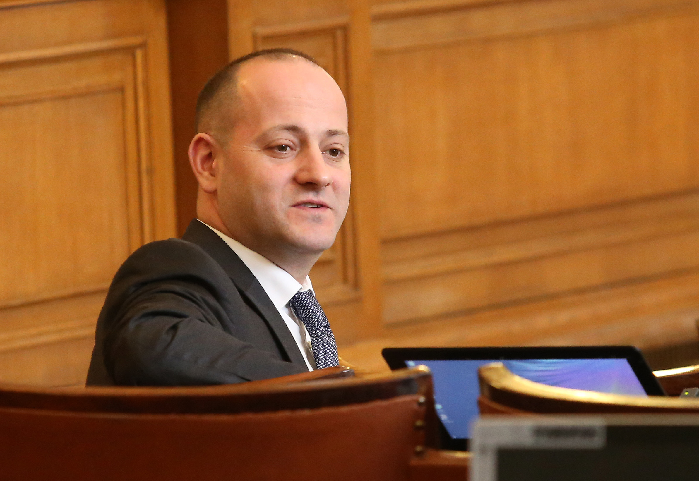 Парламент Радан Кънев
