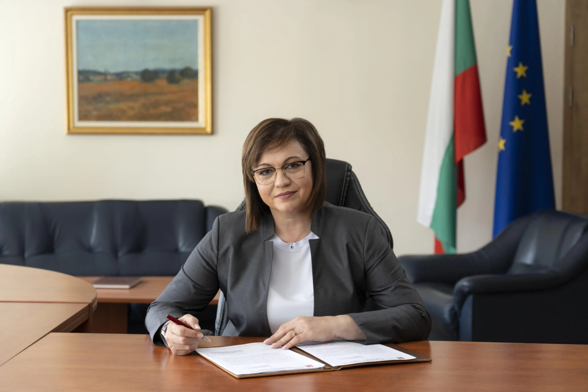 Корнелия Нинова