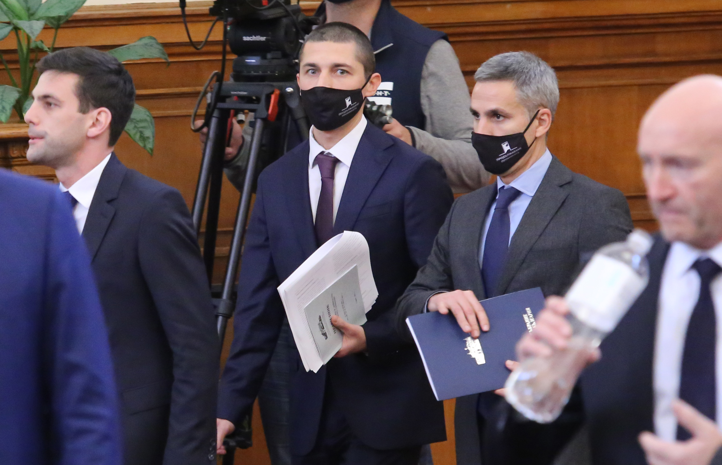 Парламент Андрей Гюров