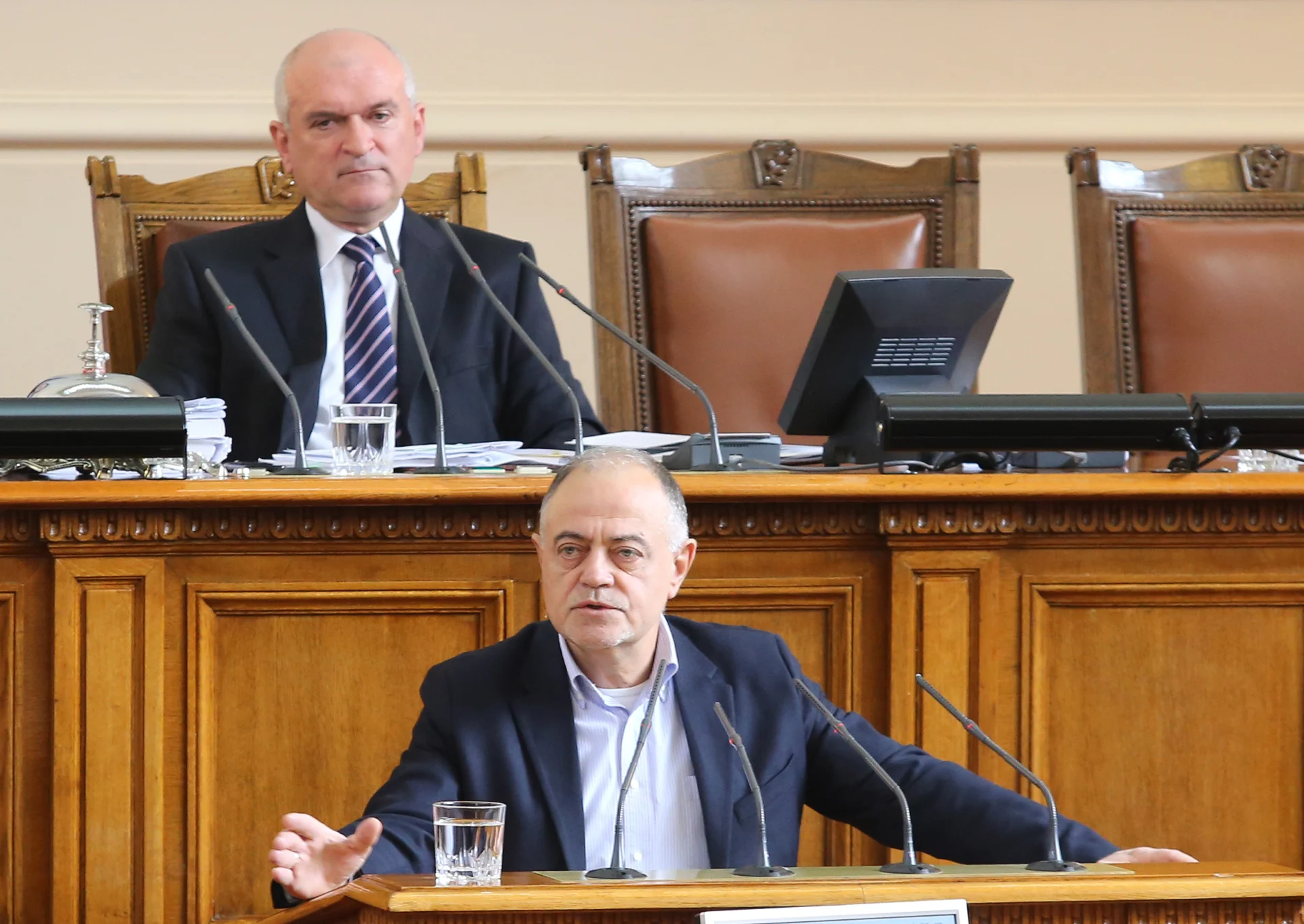 Парламент Атанас Атанасов