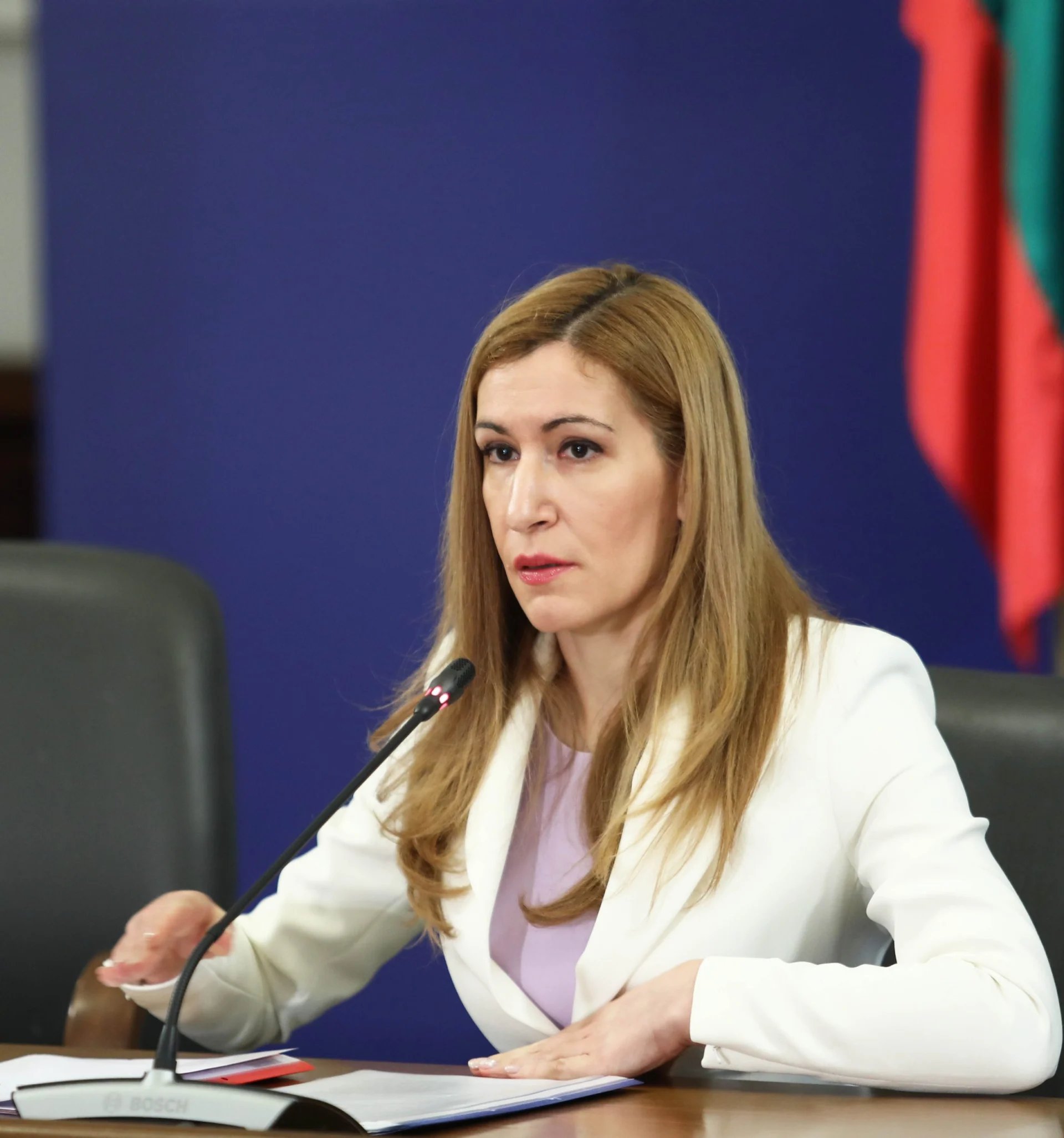 Николина Ангелкова