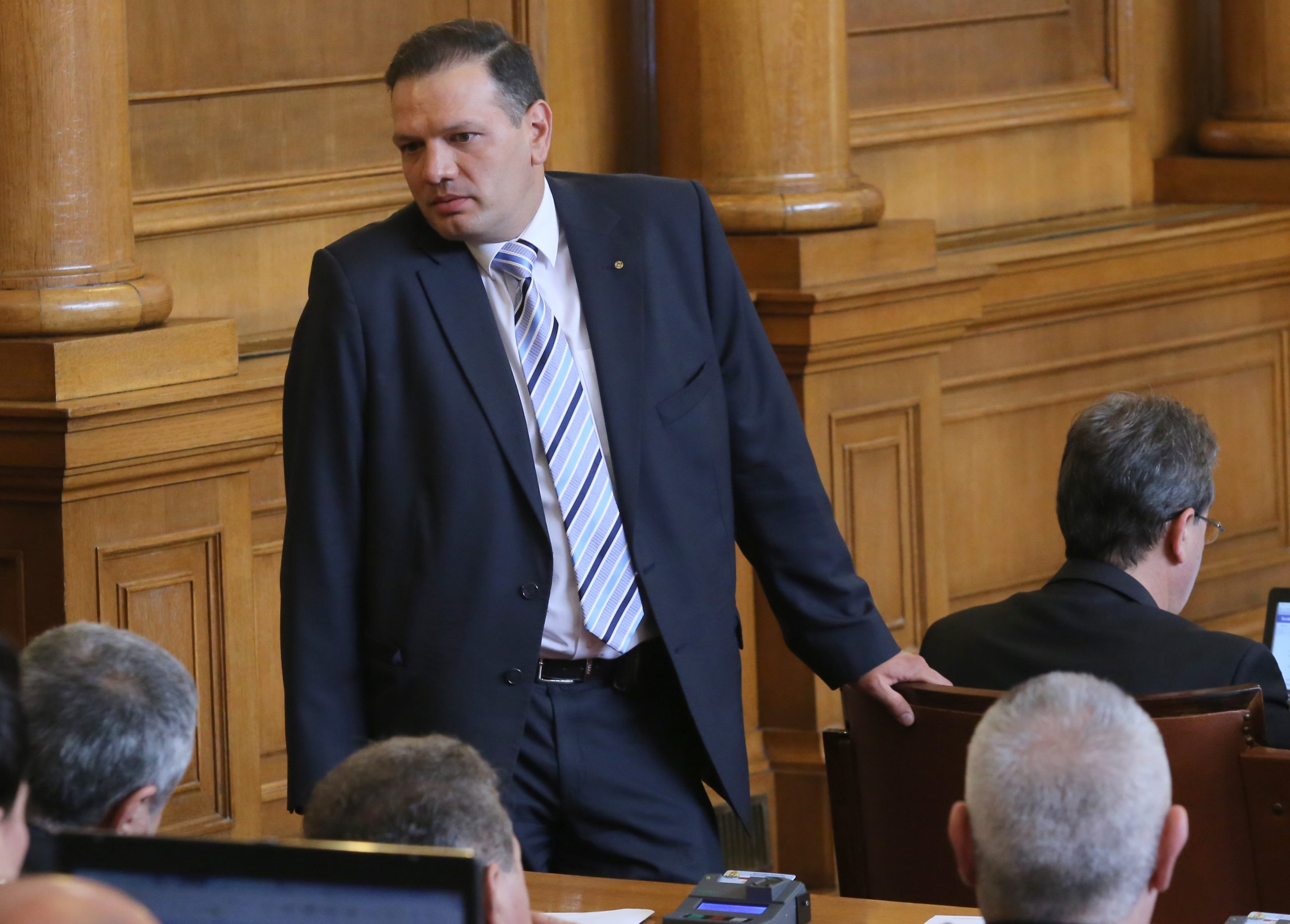 Парламент Петър Славов