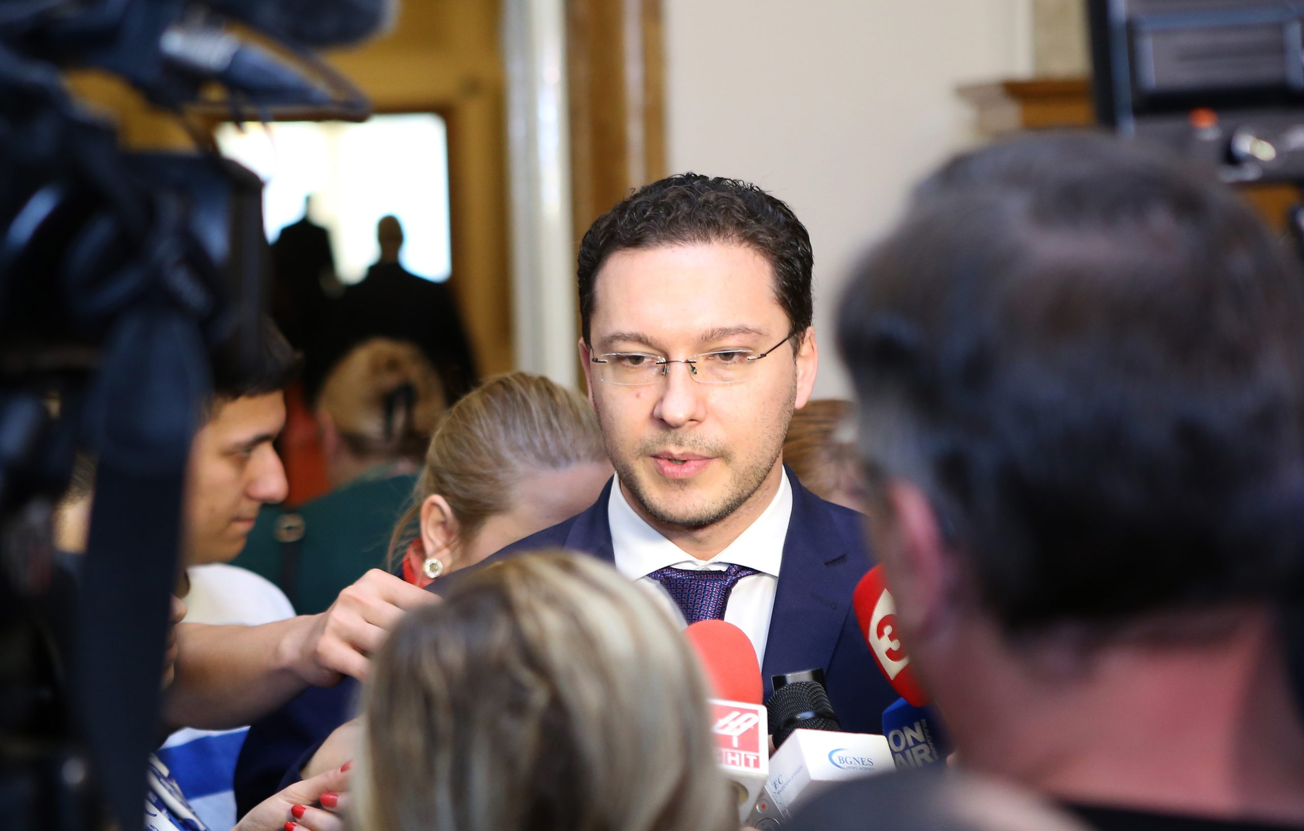 Парламент Даниел Митов