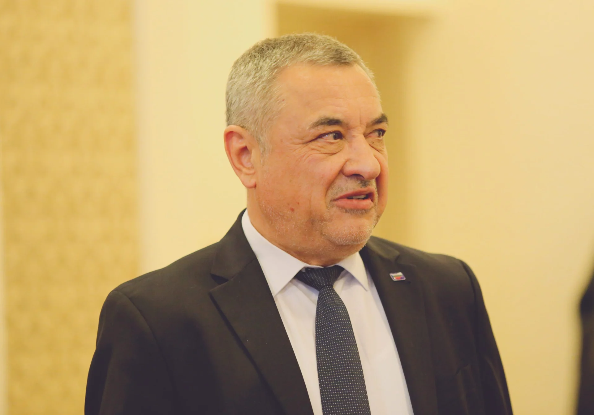 Парламент Валери Симеонов