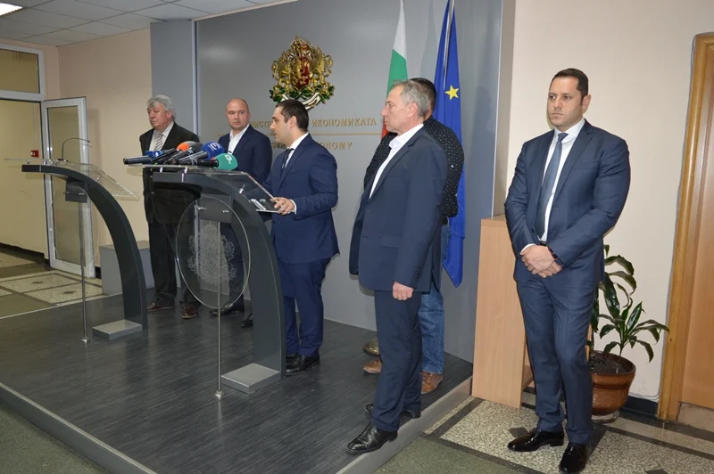 караниколов