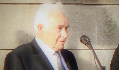 Иван Велинов