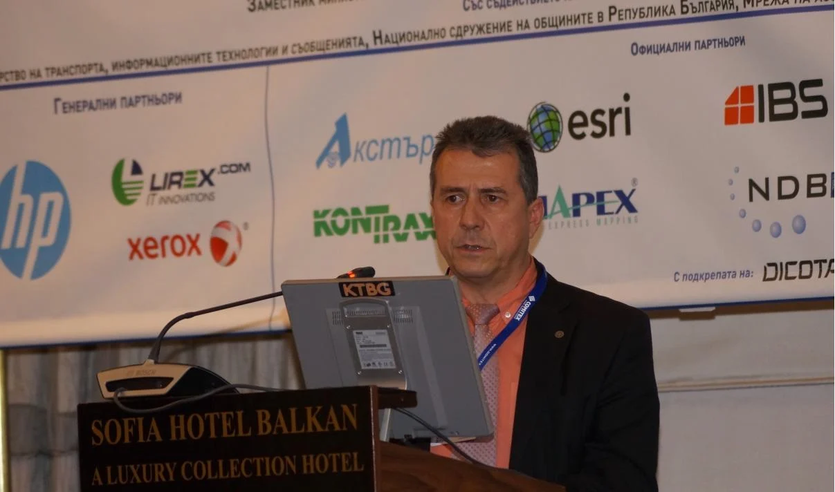 Валентин Йовев