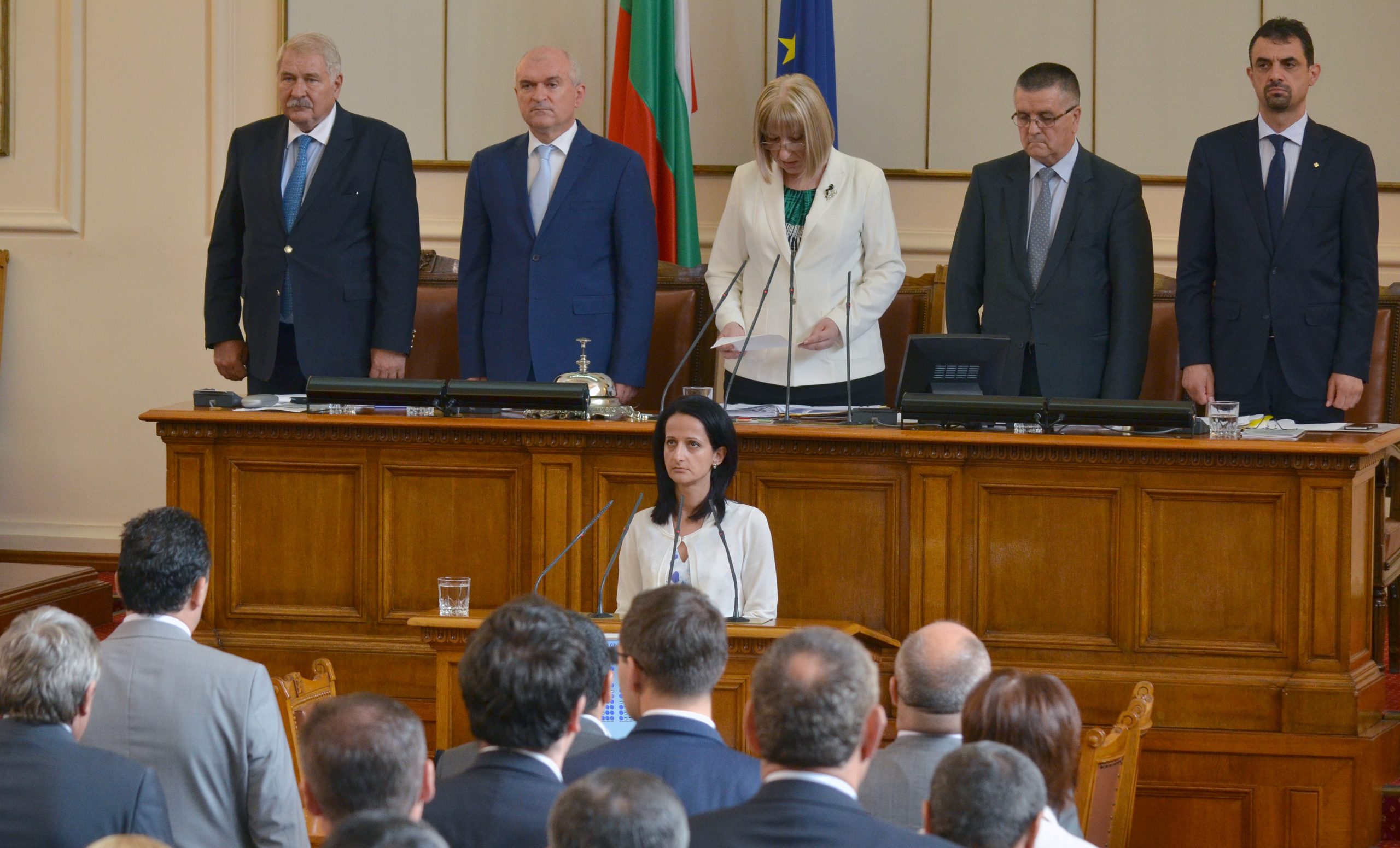 Парламент Клетва на Карина Караиванова за председател на КФН