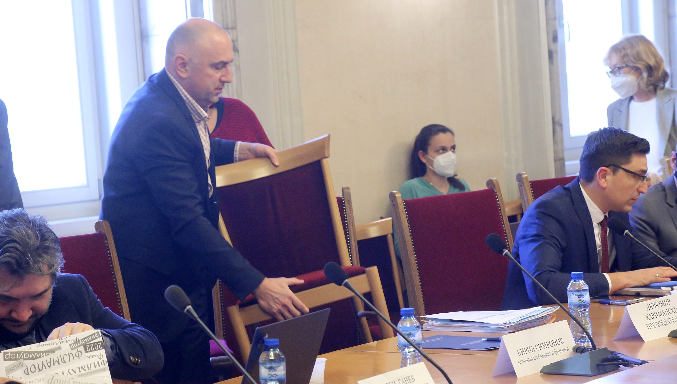 Парламент Комисия по бюджет и финанси