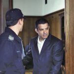 Брендо се готви да излезе от ареста