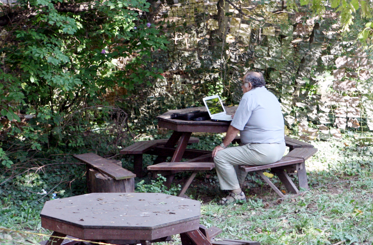 компютър лаптоп градинка