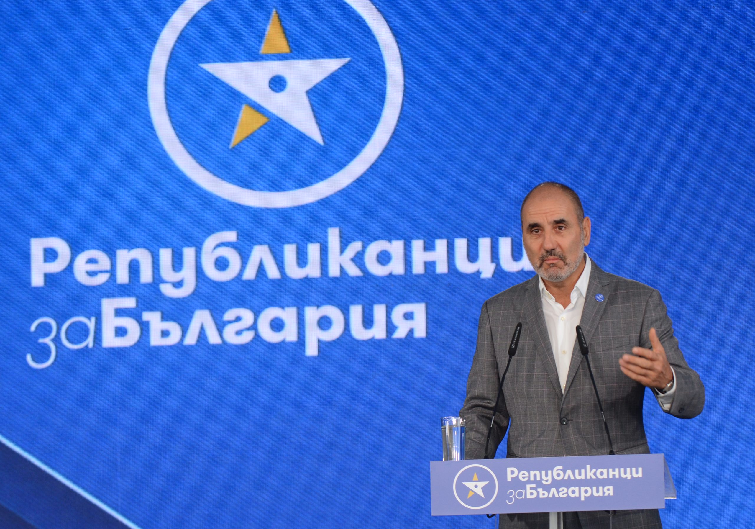 Цветан Цветанов