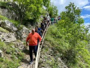 Бойко Борисов с младежи ГЕРБ
