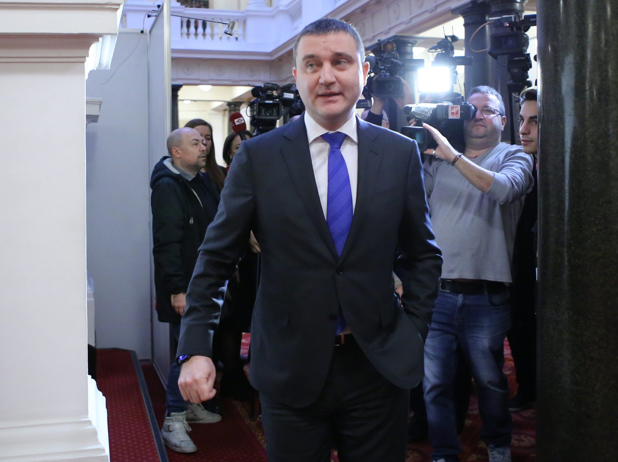 Парламент Владислав Горанов