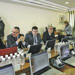 Висшият съдебен съвет начело с председателстващия го правосъден министър Зинаида Златанова мисли как да запази илюзията за диалог с гражданите.