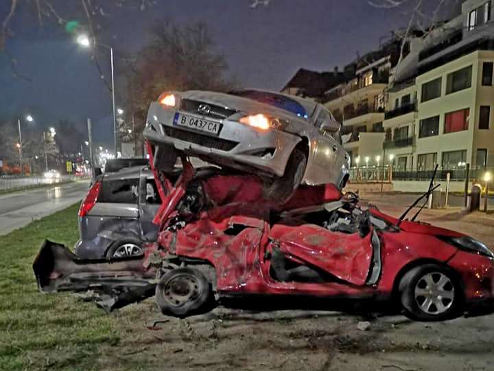 лексус върху коли варна