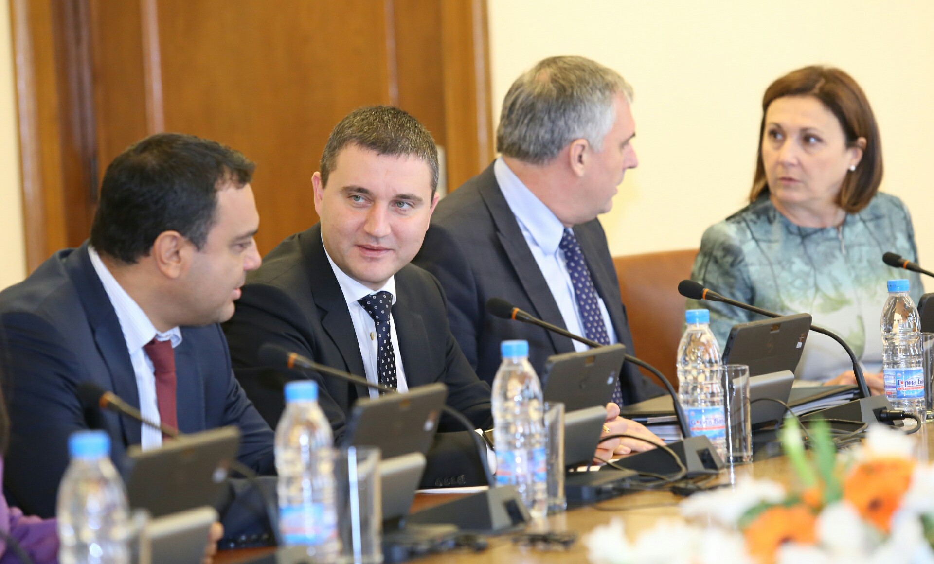 министерски съвет Ивайло Московски Владислав Горанов Ивайло Калфин Румяна Бъчварова