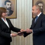 Президентство БСП връща мандата за правителство Корнелия Нинова Румен Радев