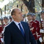 Румен Радев пилоти