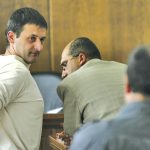 Бившият военен Йордан Колев (вляво) веднъж се изправи пред Темида за бруталното убийство на аптекарката Христомира Атанасова