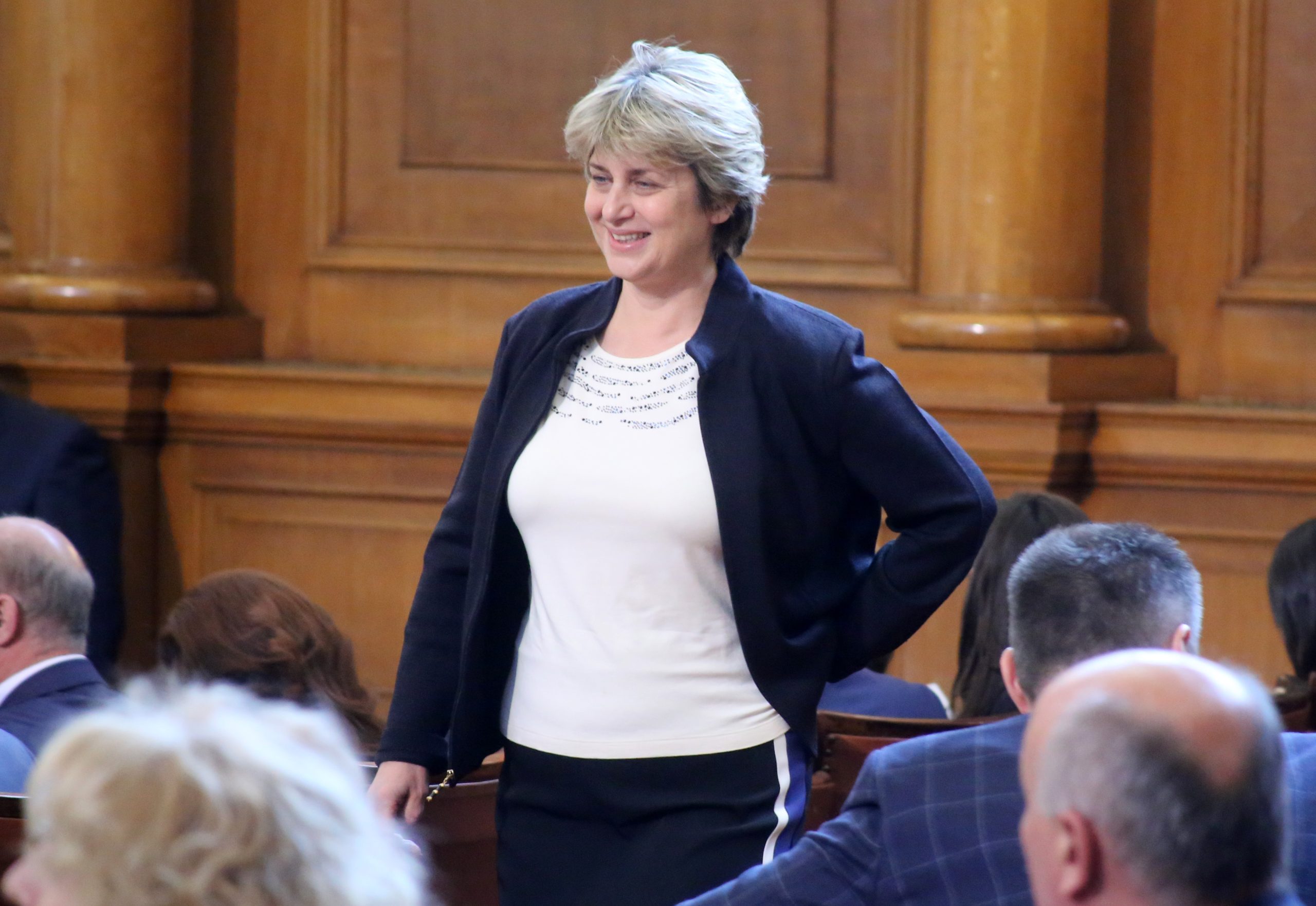 Парламент Весела Лечева