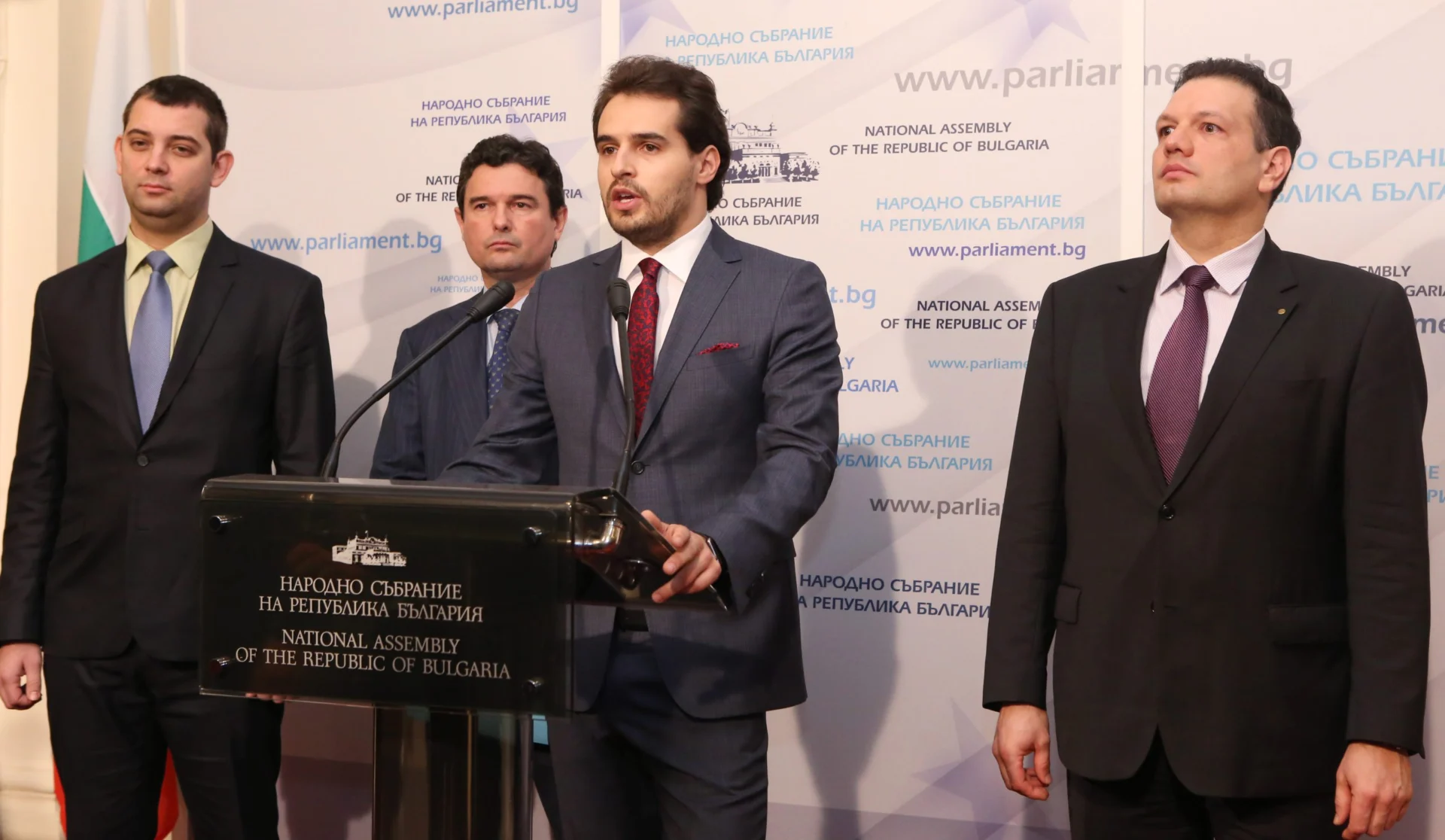 Парламент Петър Славов