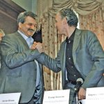 Тодор Батков може да научи много от Кирил Домусчиев по въпроса как се развива професионално функциониращ и печеливш футболен клуб.