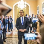 Скот Бесънт поиска проверка на "непаричните действия" на ФЕД, но не и оставката на Пауъл