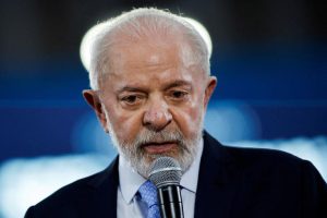 Бразилският президент Лула да Силва се възстановява след „успешна“ втора операция