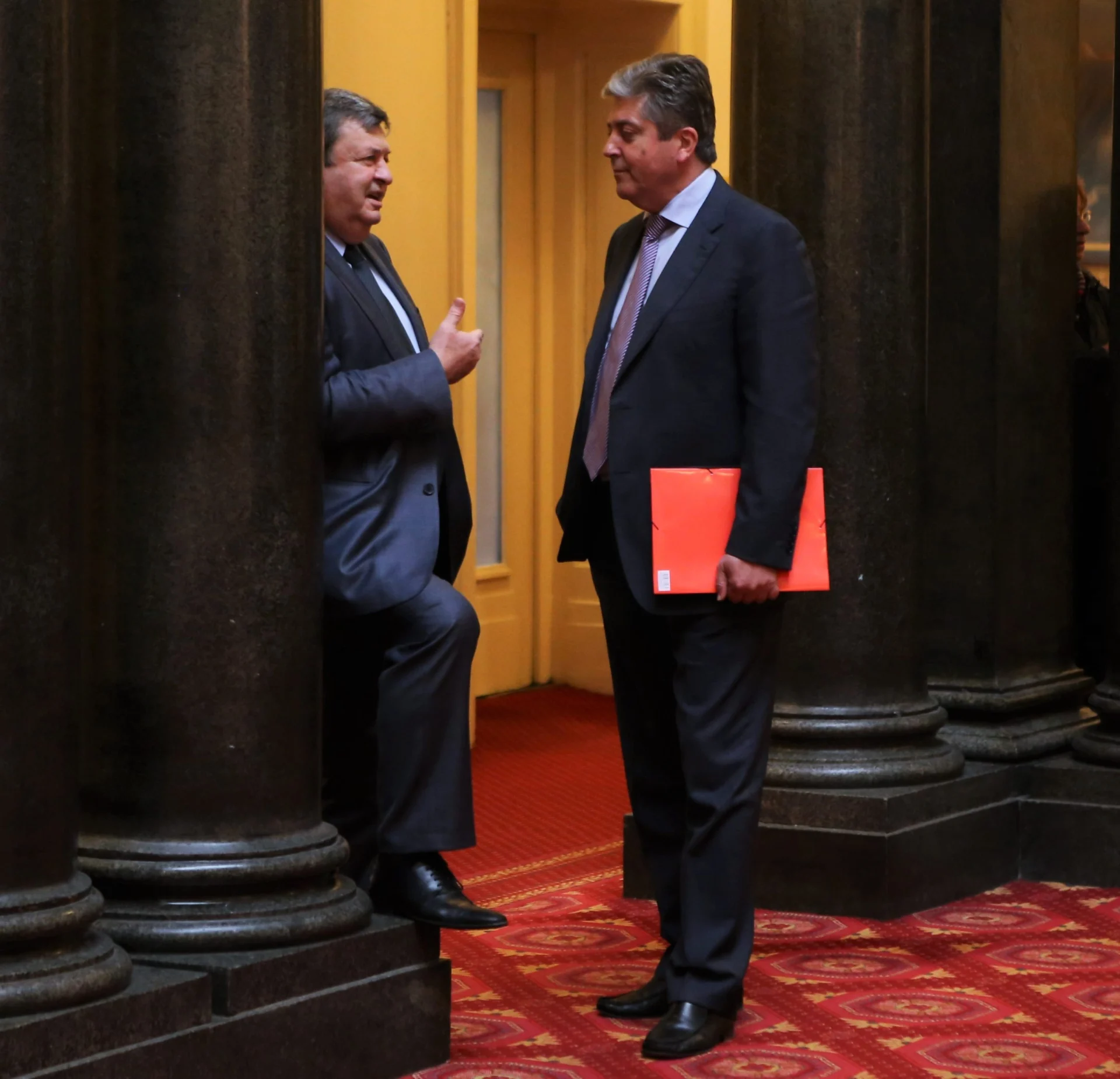 Парламент Георги Първанов