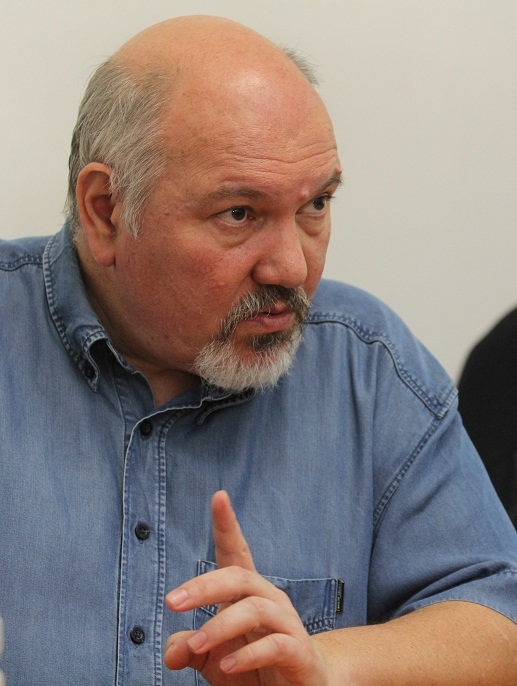 Александър Маринов