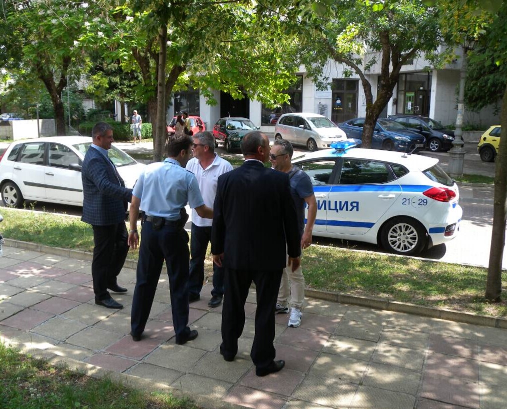 полиция с гърция