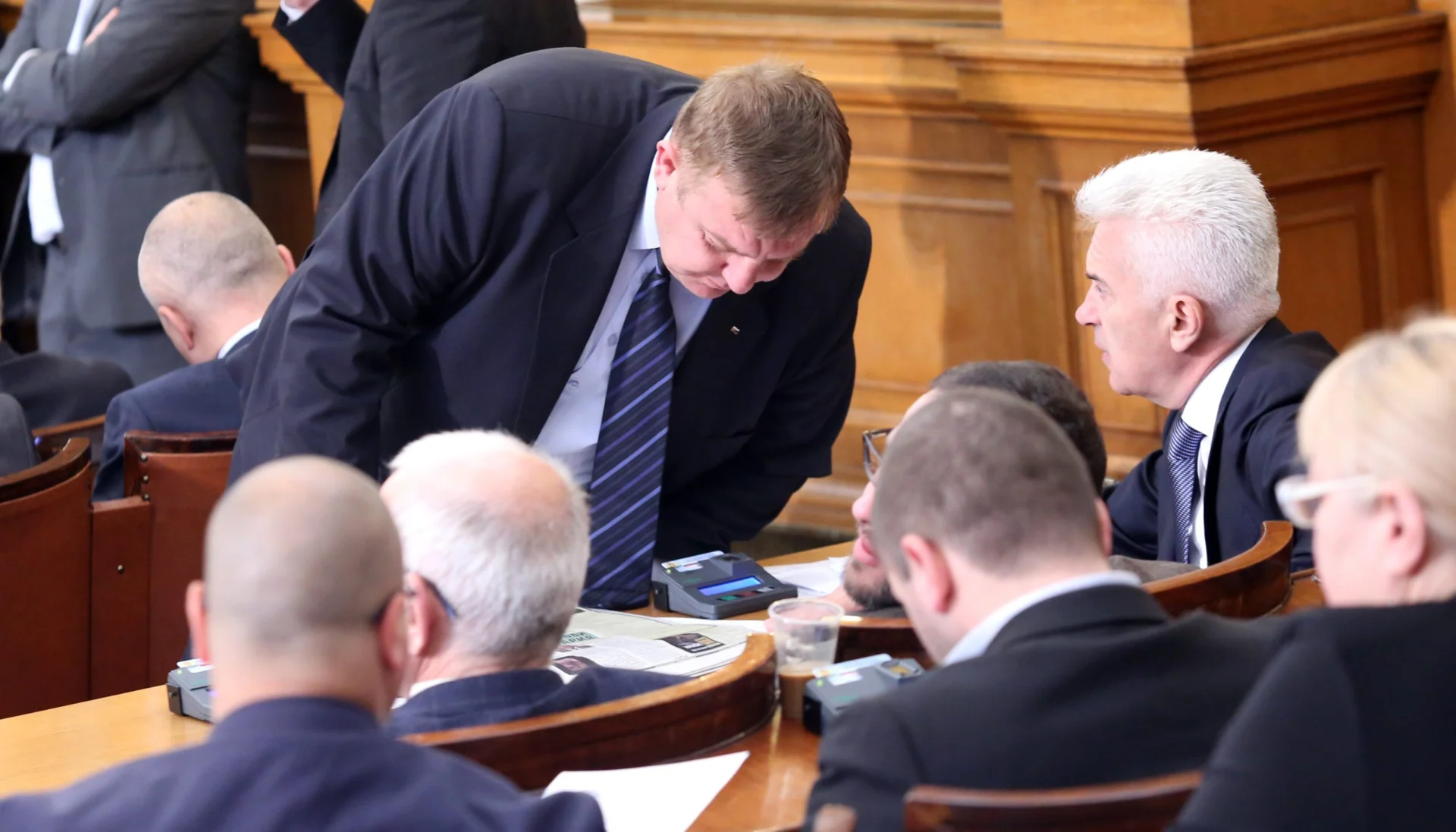 Парламент Красимир Каракачанов