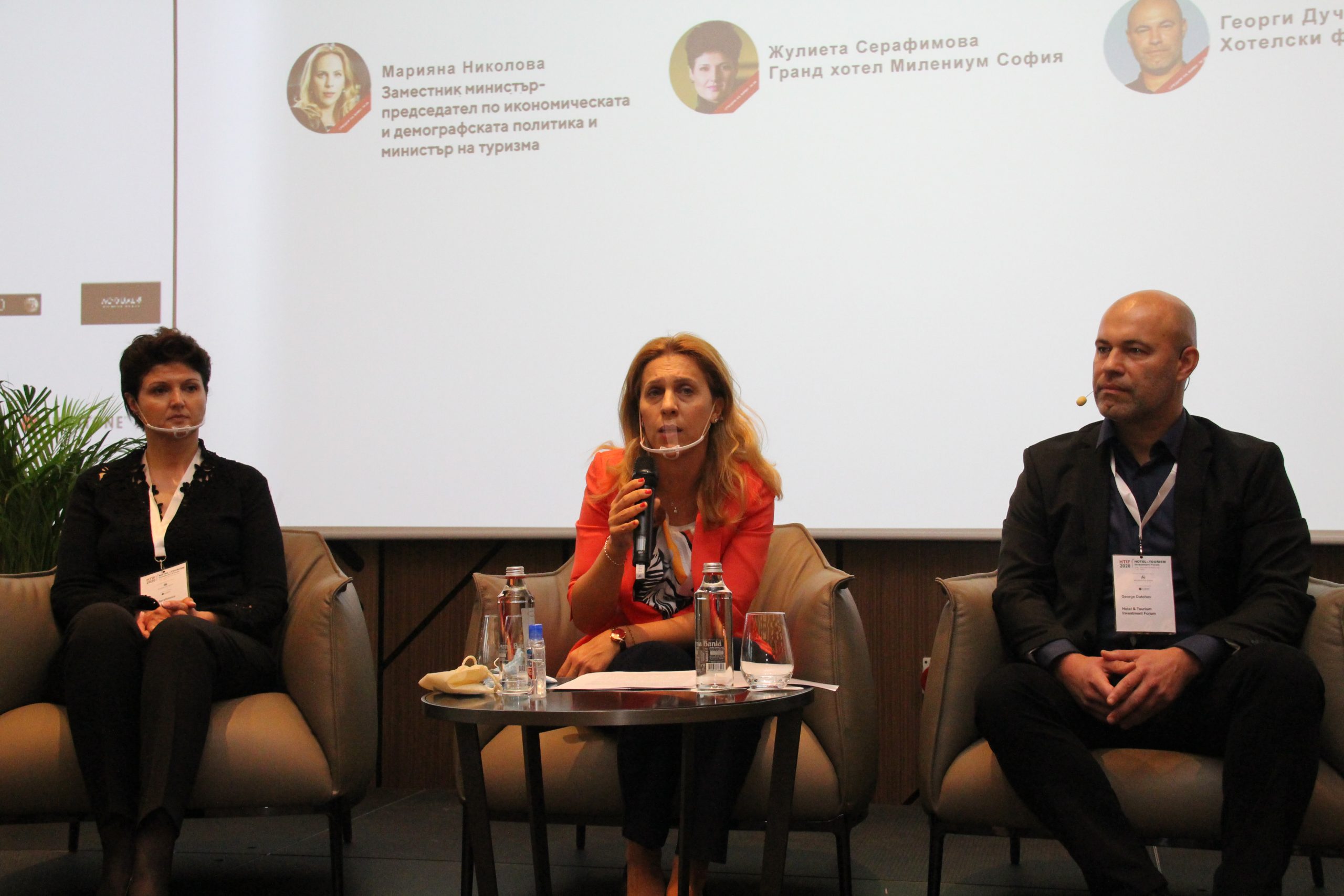 Марияна Николова