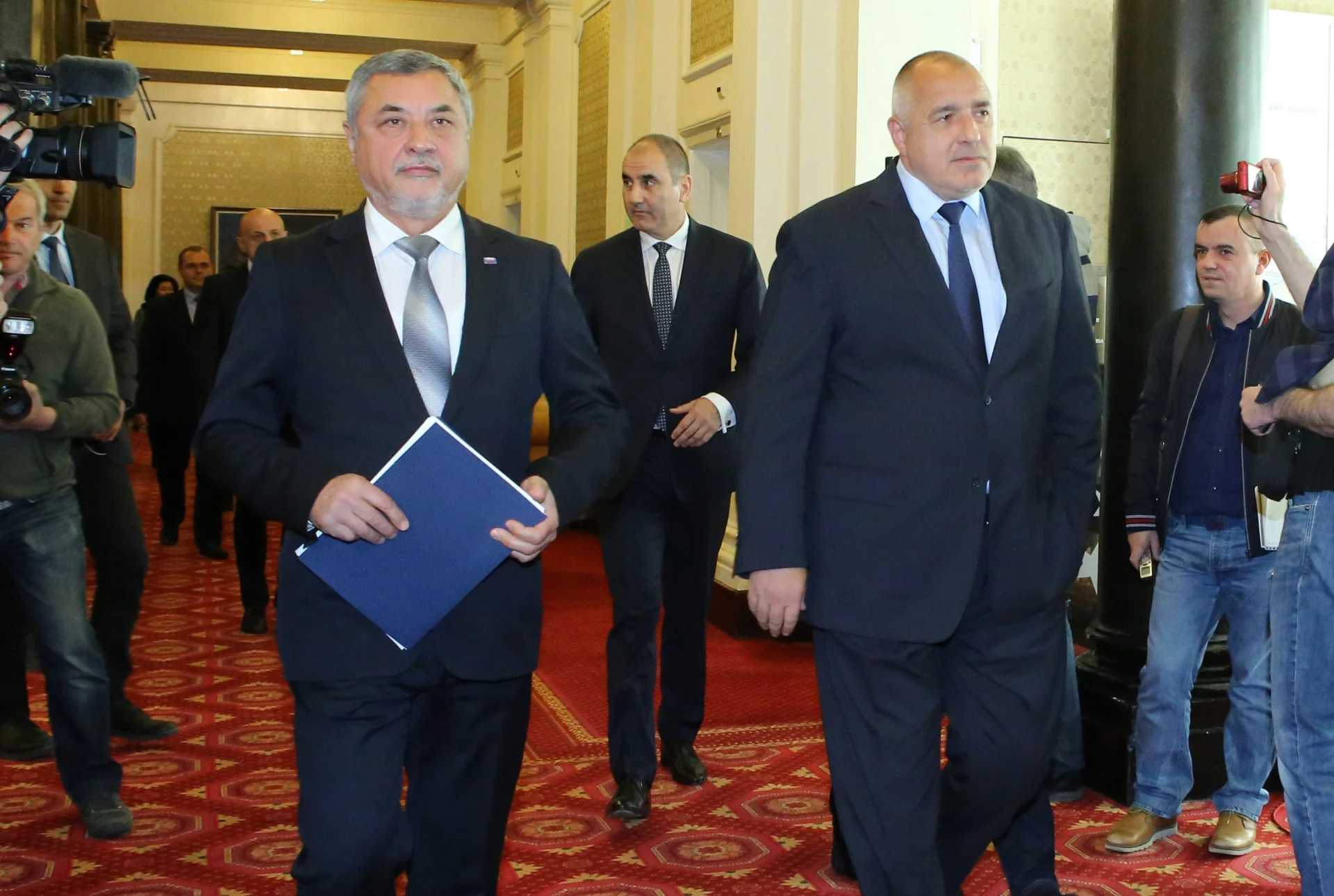 Парламент Бойко Борисов