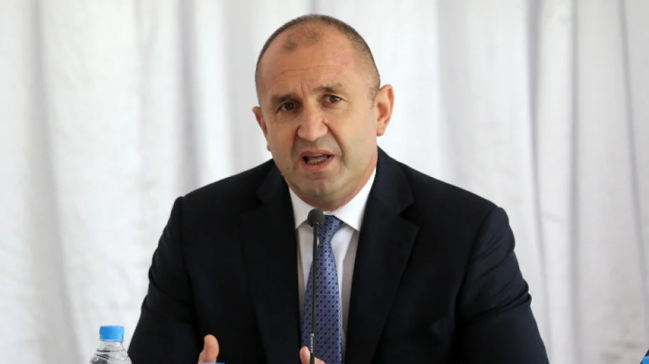 Румен Радев