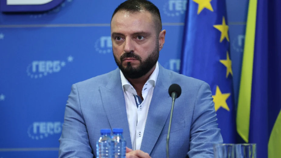 Тервел Георгиев със заявление за прекратяване пълномощията му на депутат от ПГ на ГЕРБ-СДС
