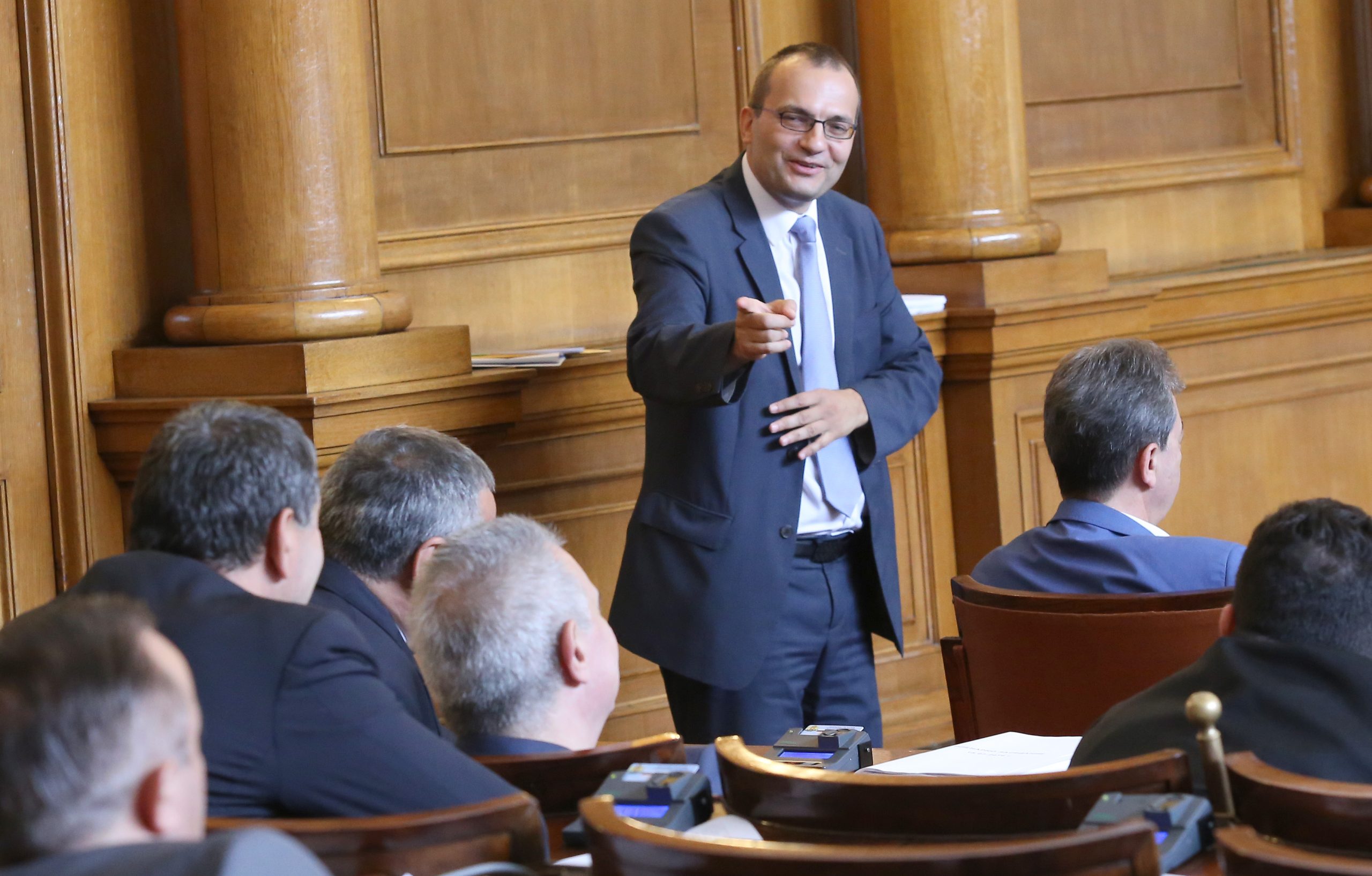 Парламент Мартин Димитров