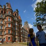 Royal Holloway - University of London чуждестранни студенти великобритания британски университет