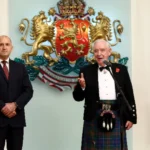 Начало 20 Румен Радев удостои с Почетния знак на президента бившия британски посланик в Либия Антъни Лейдън