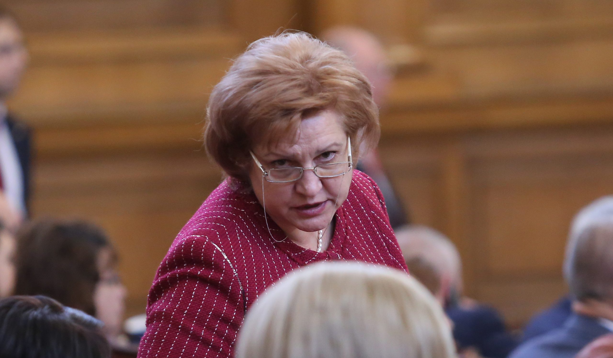 Парламент Менда Стоянова