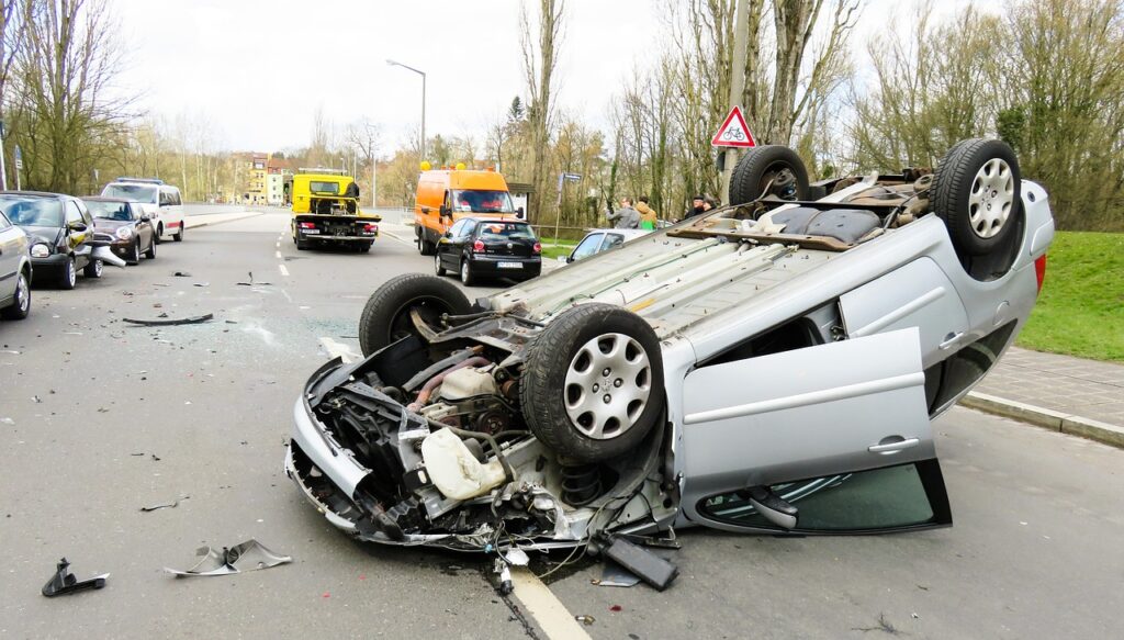 проблемите с безопасността на движението, Брутална катастрофа в Ловешко: Мъж и две деца загинаха на място